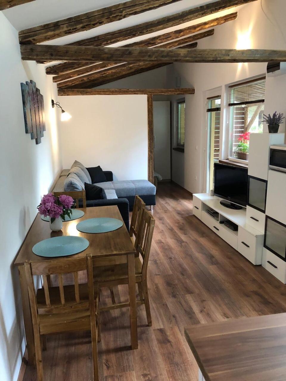 Tulipan Apartman Erlau Exterior foto